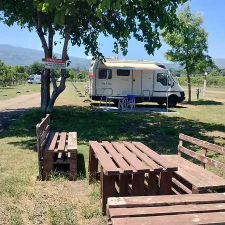 Campsite Camper Nel Fronte Mare Fiumefreddo di Sicilia