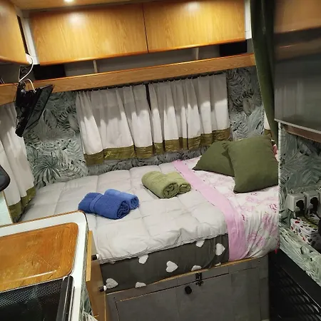 Camper Nel Fronte Mare Fiumefreddo di Sicilia